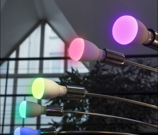 Умная светодиодная лампочка Awox Smart Light Color