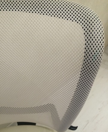 Компьютерное детское кресло Titan Junior белое б/у