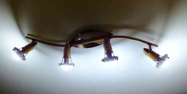 Светодиодные лампочки (LED) цоколь E14 (новые)