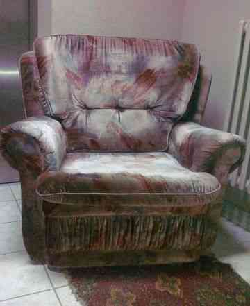 Кресло со съёмными подушками б/у