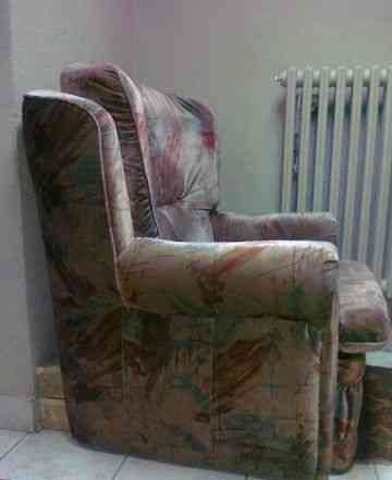 Кресло со съёмными подушками б/у