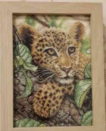 Картина "леопард". Вышивка крестом, в раме