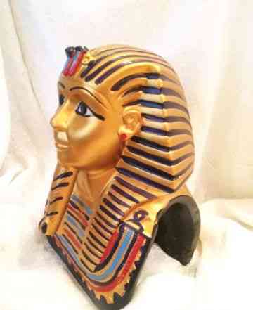 Бюст фараона Тутанхамона