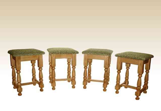 Столы, стулья, табуреты, кухонные уголки из дуба