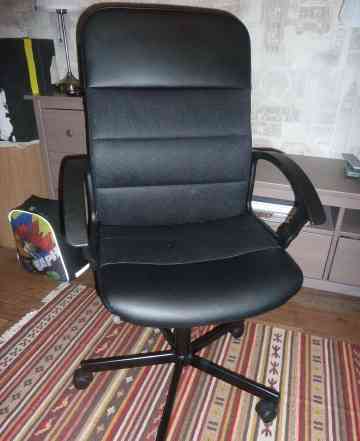  новый рабочий стул