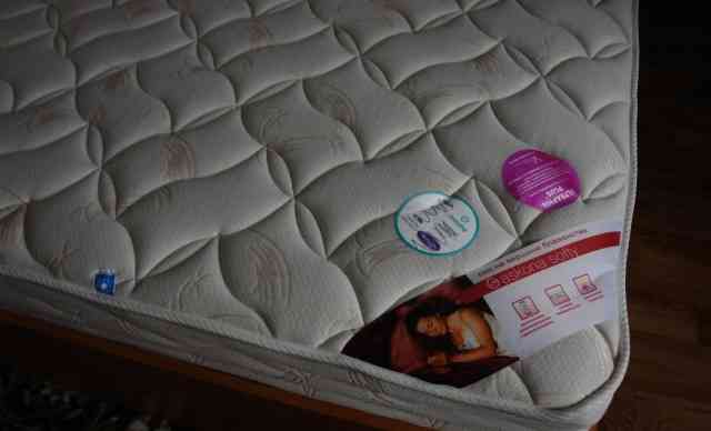 Двуспальная кровать с матрасом Askona Softi
