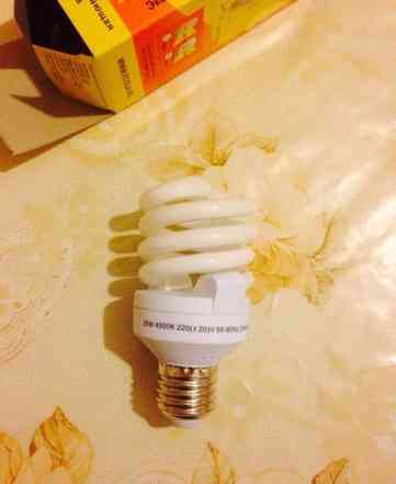 Энергосберегающая лампочка