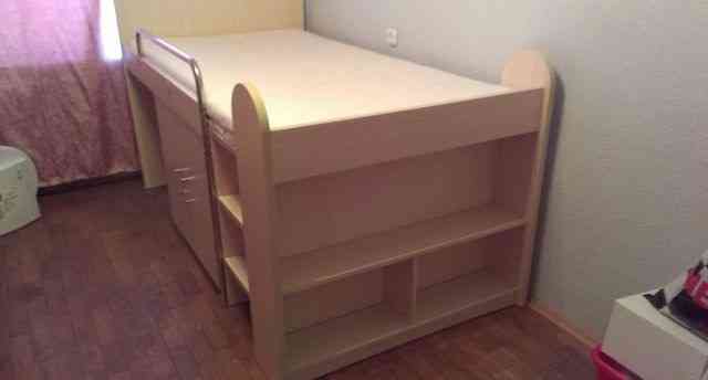 Детский модуль кровать-чердак + стол
