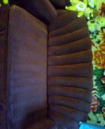 Диван выкатной и кресло-кровать (2 шт)