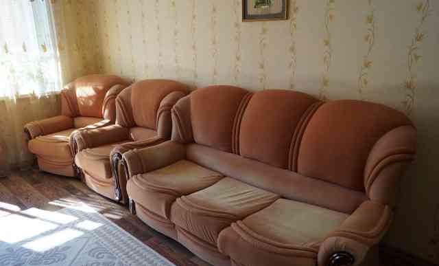  комплекта диван + 2 кресла