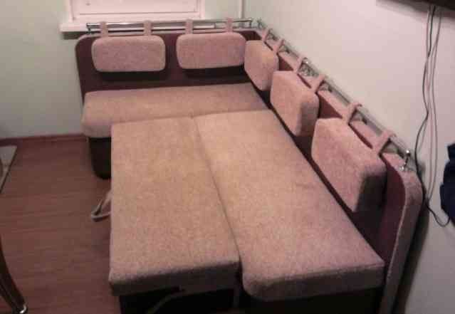 Кухонный угловой диван с спальным местом N9