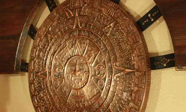 Календарь майя (настенное панно-чеканка)