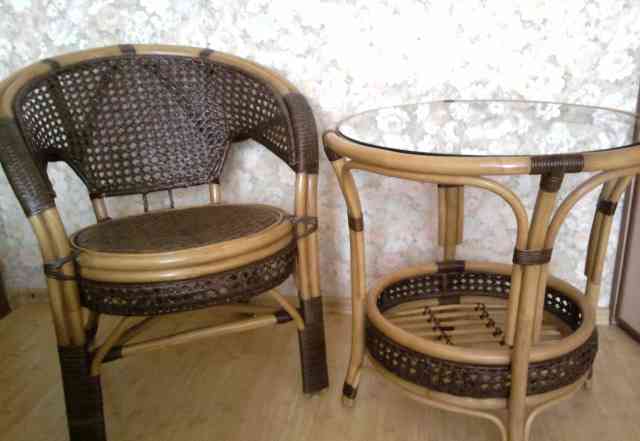 Комплект мебели из ротанга (стол и 4 кресла)