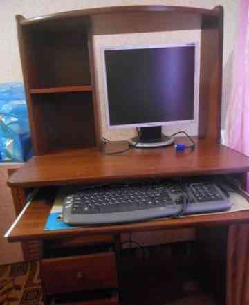 Компьютерный стол+ монитор от пк+ клавиатура