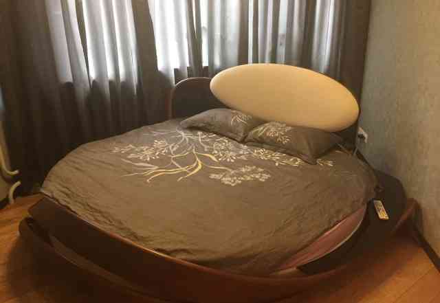 Круглая кровать с матрасом "Бразо"