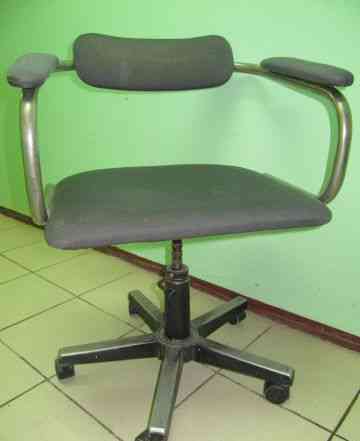 Кресло-стул крутящееся(хромирован.), без пластмасс