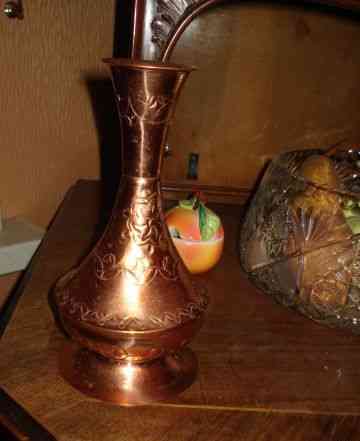 Старинная медная редкая ваза медь чеканка Албания