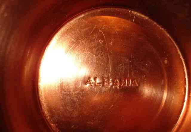 Старинная медная редкая ваза медь чеканка Албания