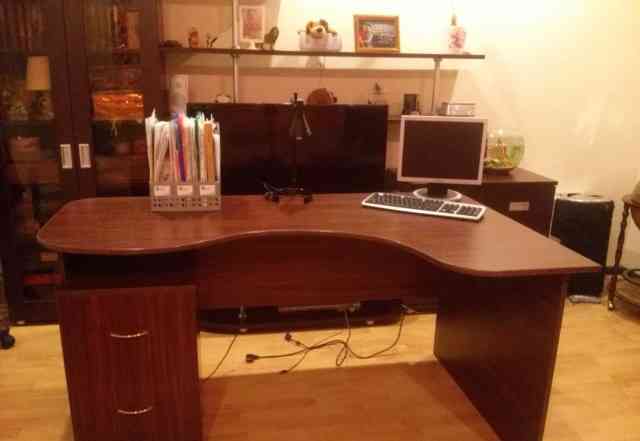  письменный стол для дома или офиса
