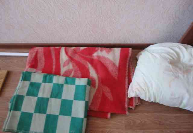  2 одеяла и подушку