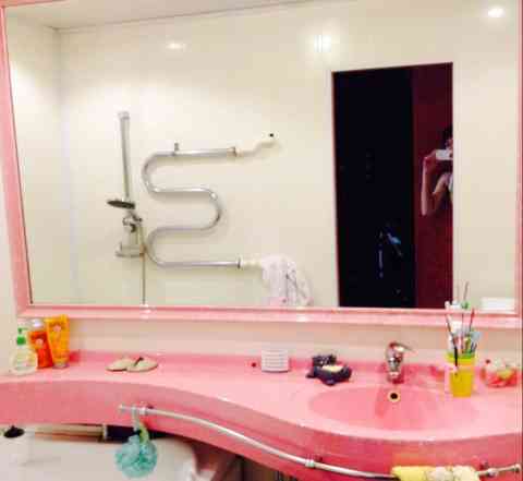 Зеркало и столешница для ванной