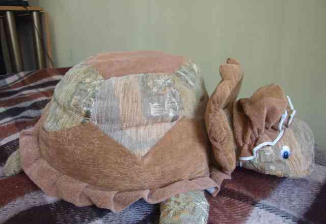 Подушка диванная "черепаха"