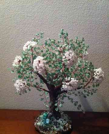 Деревья, цветы из бисера (сувениры, подарки)