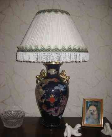 Лампа настольная с абажуром. Япония