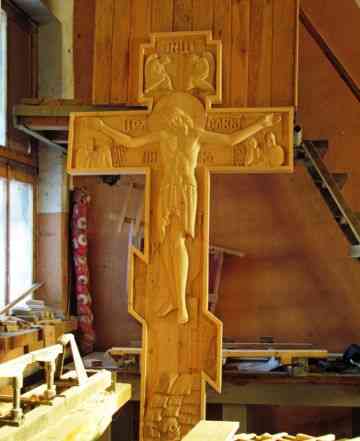 Резные деревянные изделия. Кресты, иконы, киоты