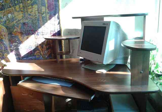 Компьютерный (угловой) стол