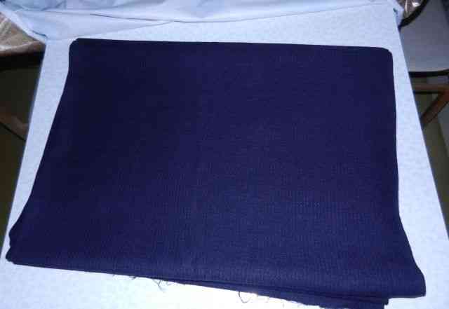Темно-синяя шерстяная костюмно-плательная ткань