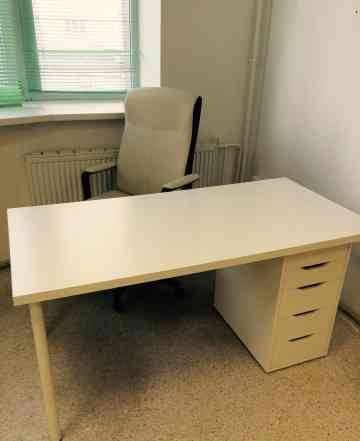 Офисный стол и стул