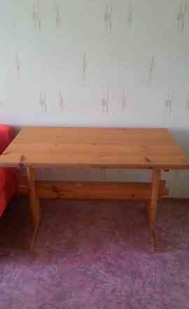  кухонный деревянный стол
