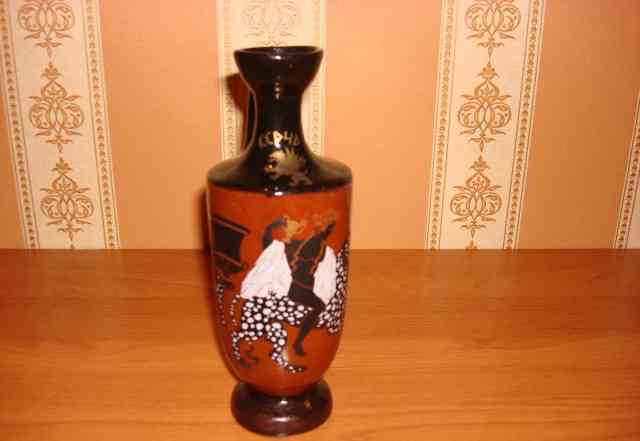Отличная сувенирная вазочка куплена во времна СССР