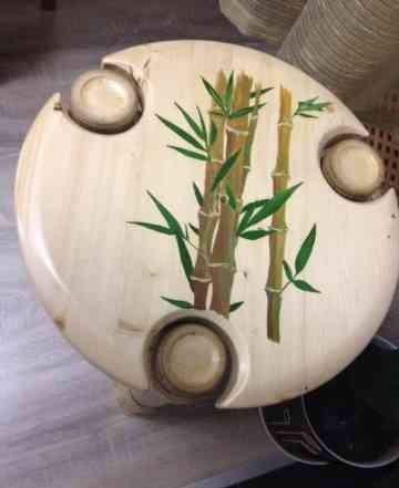 Табурет из бамбука