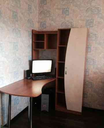 компьютерный стол (угловой) и шкаф-полку