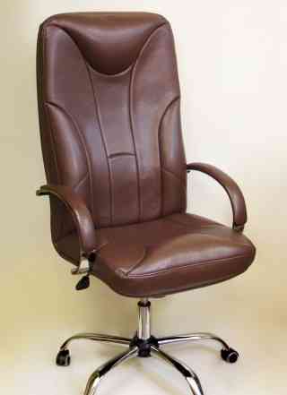 Новейшая модель кресла для руководителя "Нэкст"