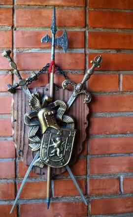 Трофей щит и меч (Испания)