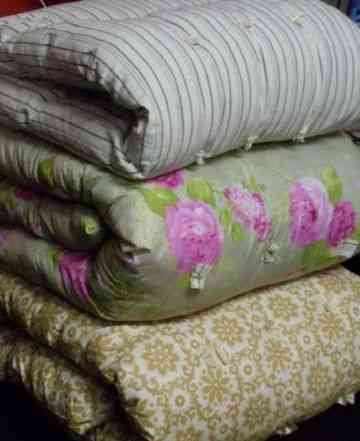 Матрасы, подушки, одеяла и постельное белье, новые
