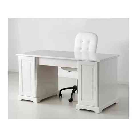  новый белый стол